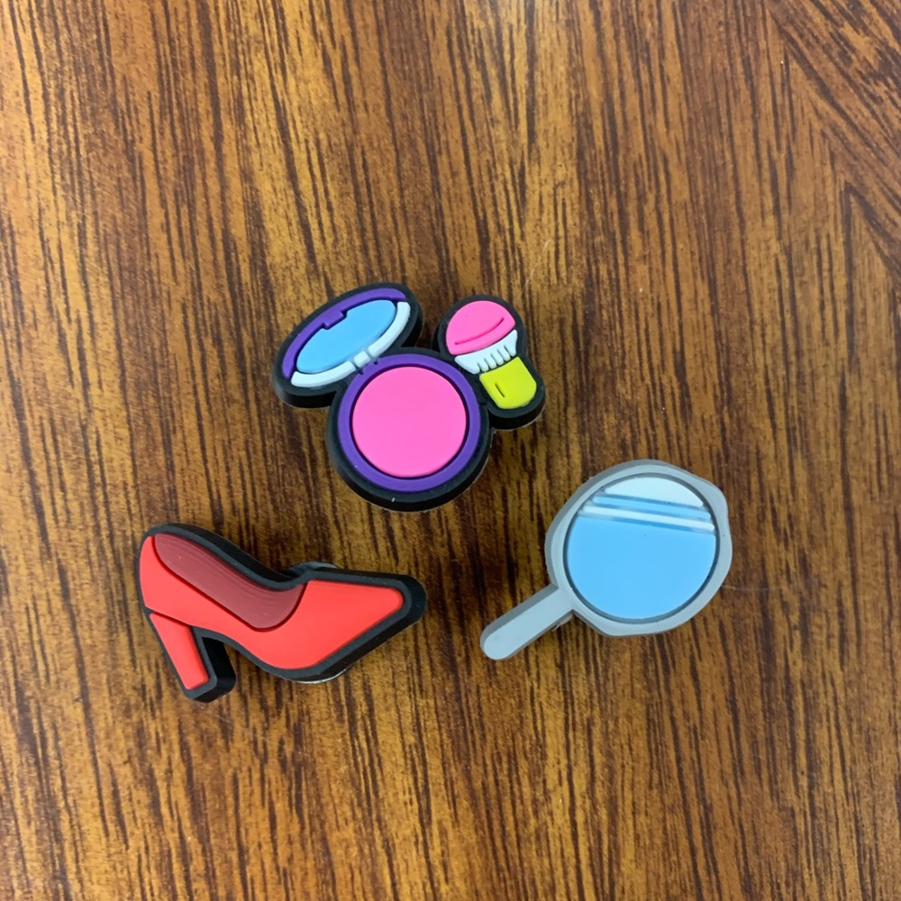 NWT Cosmetic jibitz/croc charms